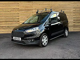 Used 2019 Ford Transit Courier Trend Black - Interior and Exterior details 12
