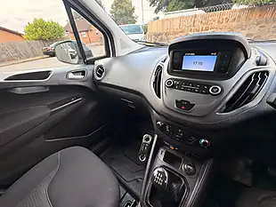 Used 2019 Ford Transit Courier Trend White - Interior and Exterior details 5