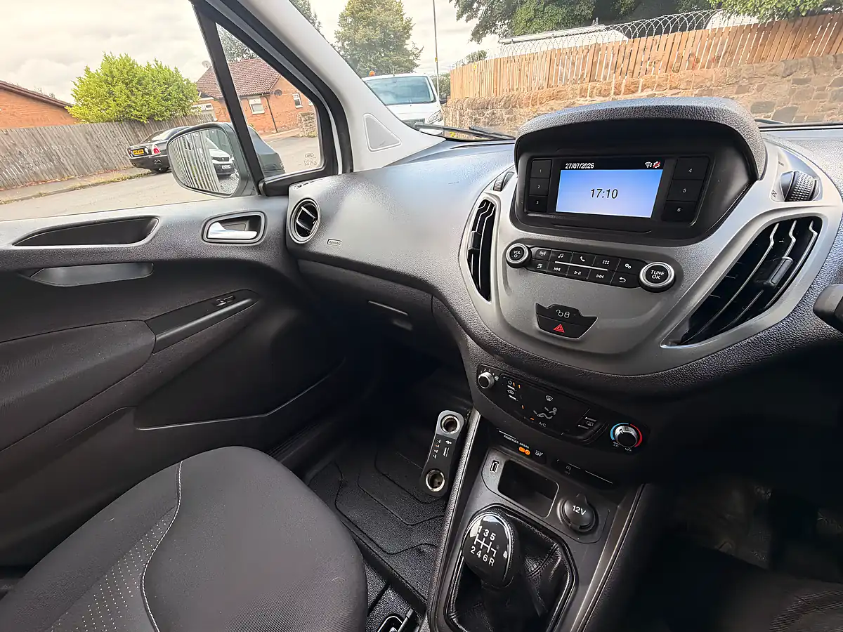 Used 2019 Ford Transit Courier Trend White - Interior and Exterior details 5