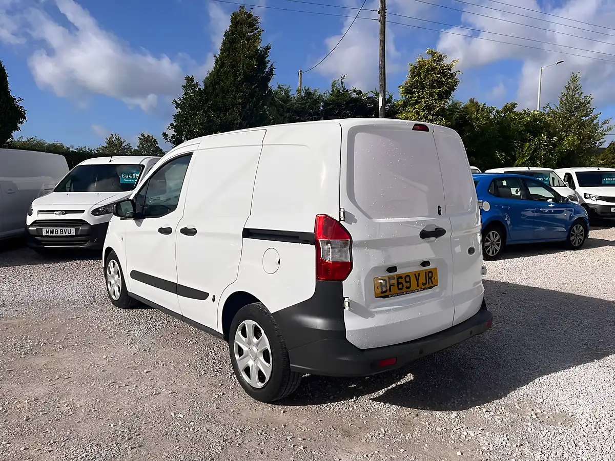 Used 2019 Ford Transit Courier Trend White - Interior and Exterior details 6