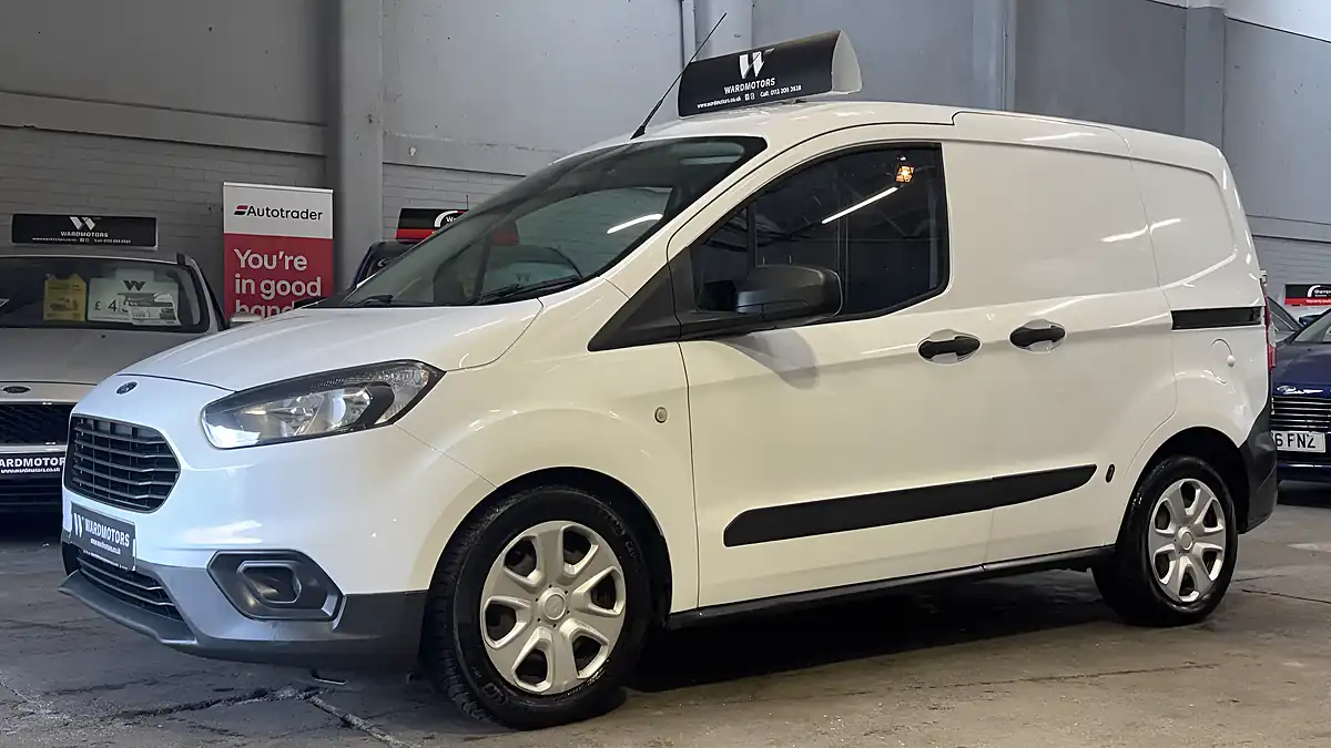 Used 2019 Ford Transit Courier Trend White - Front View