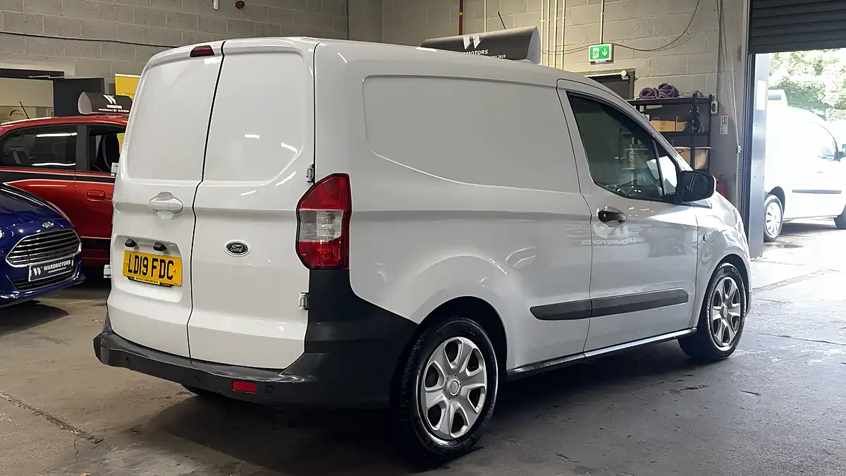 Used 2019 Ford Transit Courier Trend White - Interior and Exterior details 5