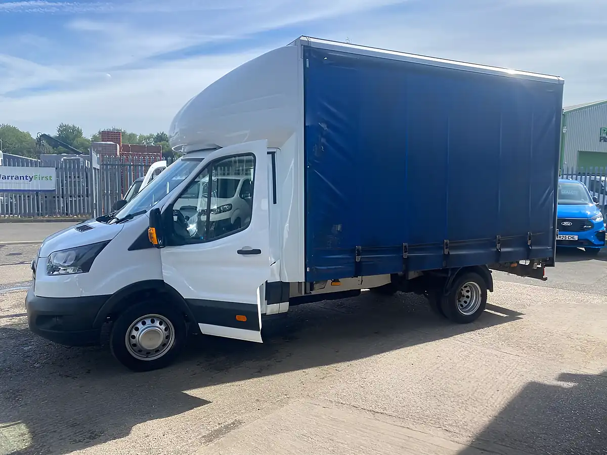 Used 2019 Ford Transit Curtain Side Luton White - Interior and Exterior details 11