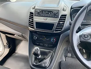 Used 2019 Ford Transit Curtain Side Luton White - Interior and Exterior details 17