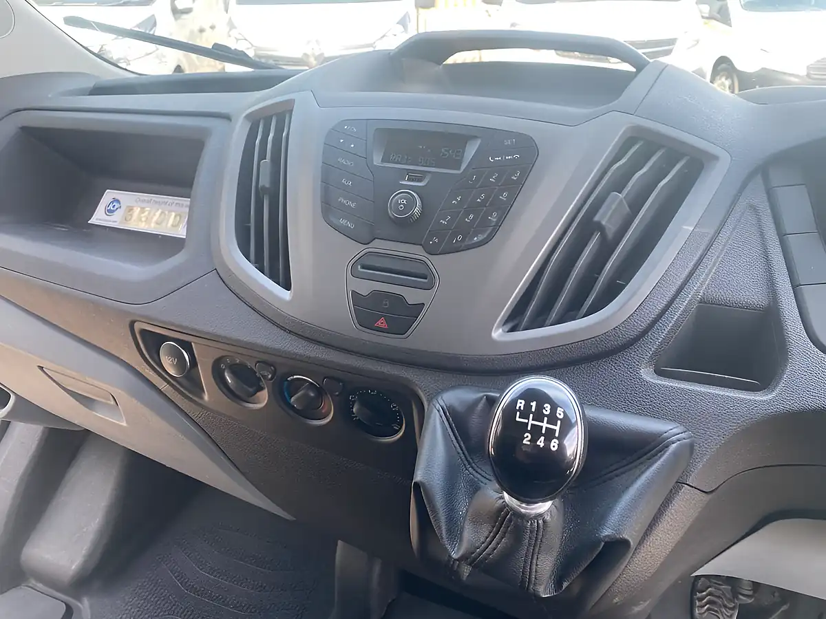Used 2019 Ford Transit Curtain Side Luton White - Interior and Exterior details 18
