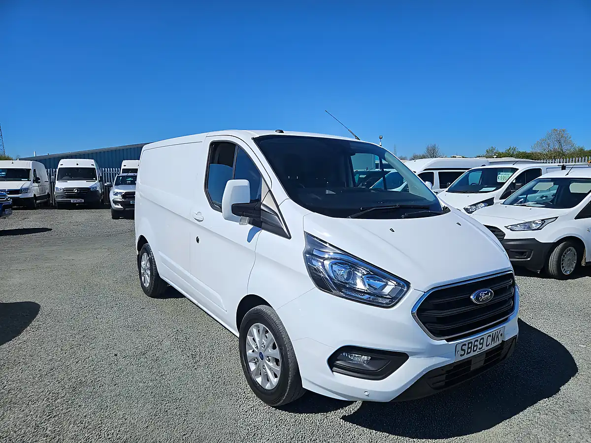 Used 2019 Ford Transit Custom 280 Limited Swb White - Front View