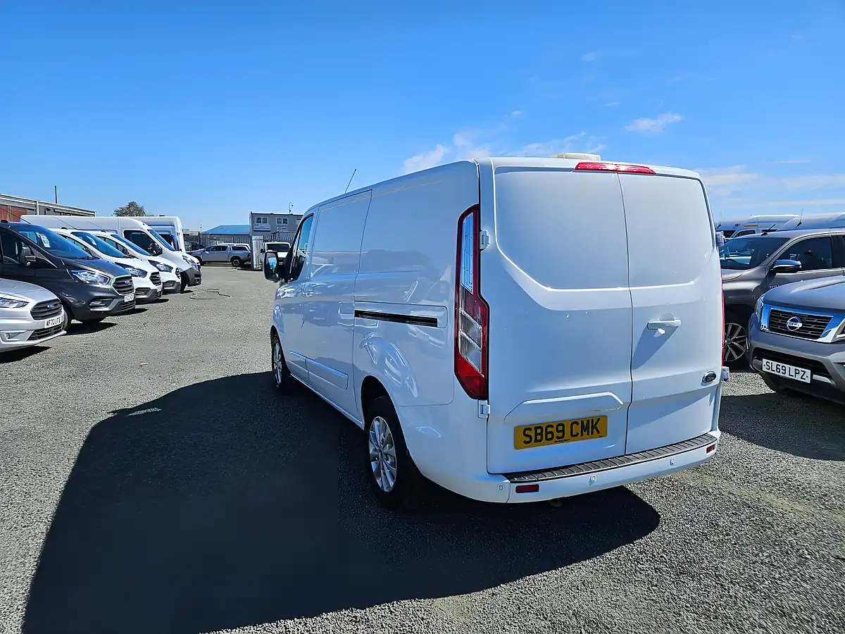 Used 2019 Ford Transit Custom 280 Limited Swb White - Interior and Exterior details 6