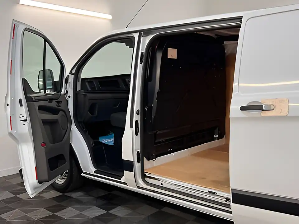 Used 2019 Ford Transit Custom 300 Base White - Interior and Exterior details 14