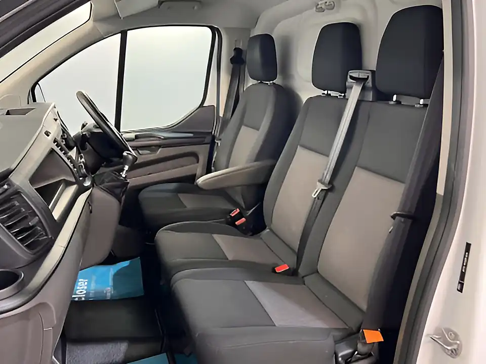 Used 2019 Ford Transit Custom 300 Base White - Interior and Exterior details 18