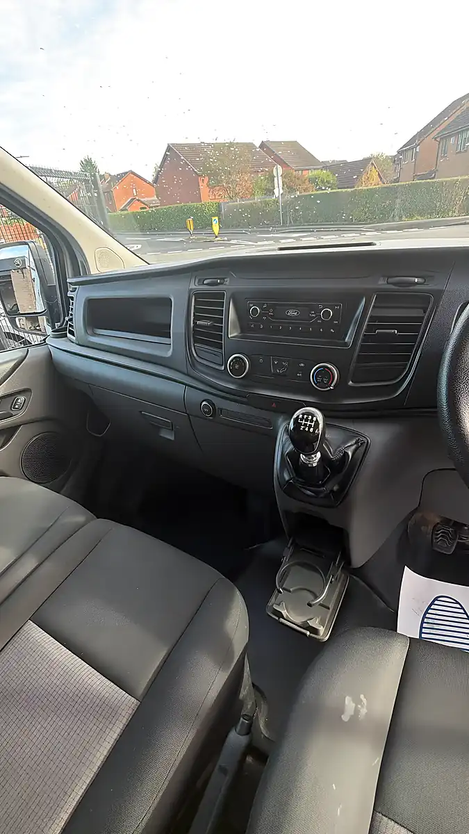 Used 2019 Ford Transit Custom 300 Base White - Interior and Exterior details 10