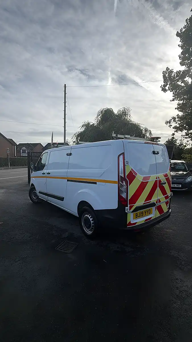 Used 2019 Ford Transit Custom 300 Base White - Interior and Exterior details 5