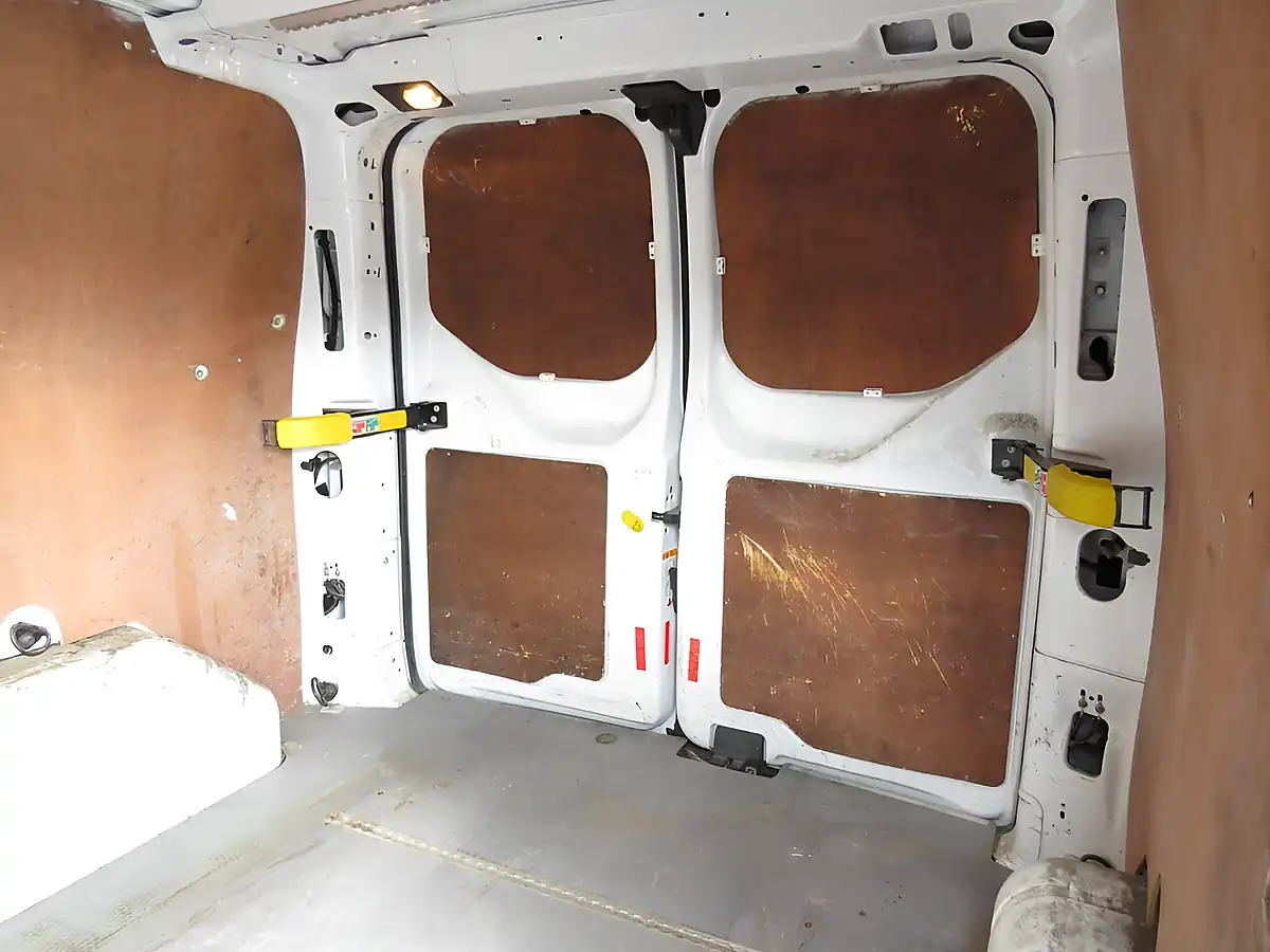 Used 2019 Ford Transit Custom 300 L1 H1 White - Interior and Exterior details 10