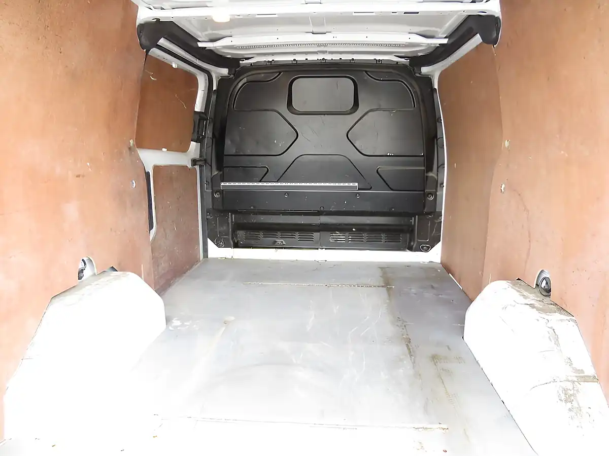 Used 2019 Ford Transit Custom 300 L1 H1 White - Interior and Exterior details 2