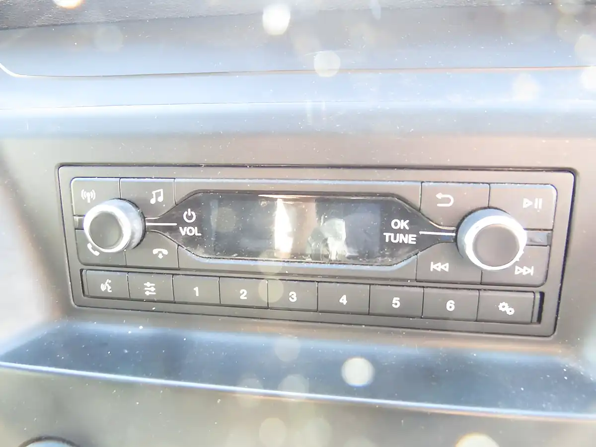 Used 2019 Ford Transit Custom 300 L1 H1 White - Interior and Exterior details 15