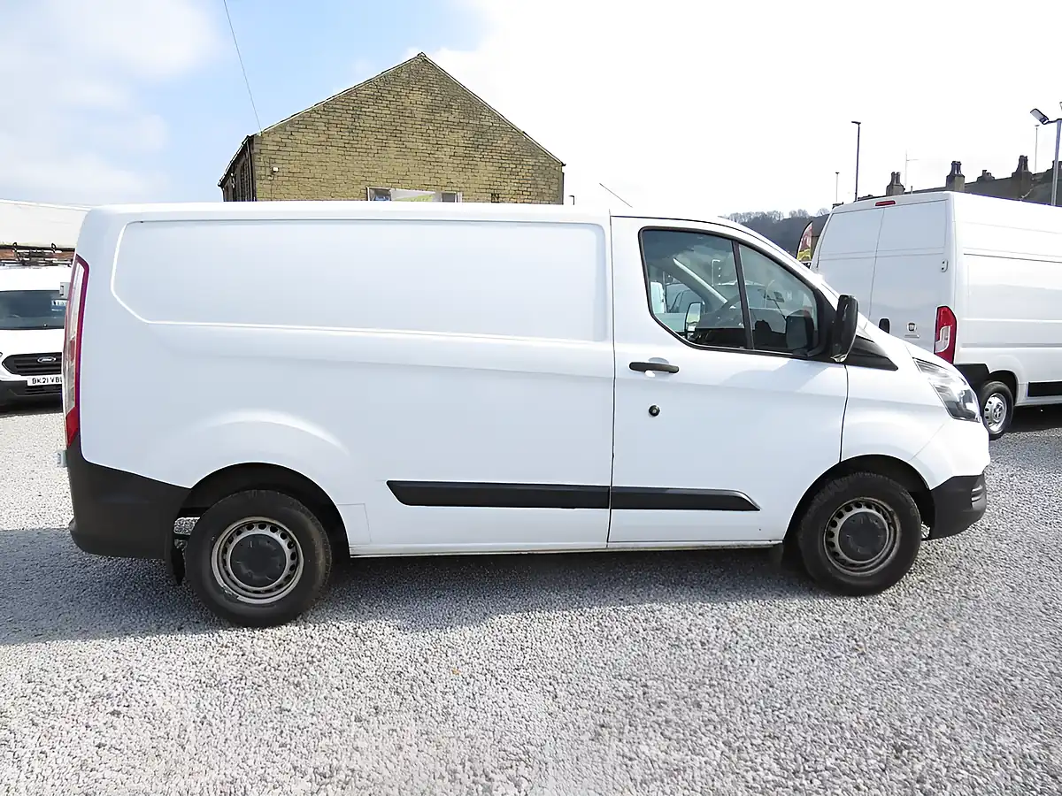 Used 2019 Ford Transit Custom 300 L1 H1 White - Interior and Exterior details 13