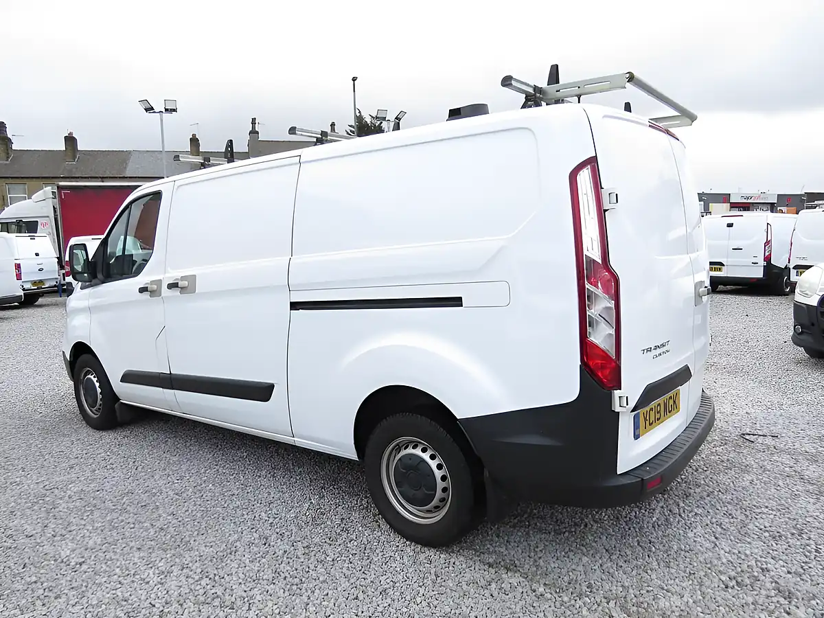 Used 2019 Ford Transit Custom 300 L2 H1 White - Interior and Exterior details 4