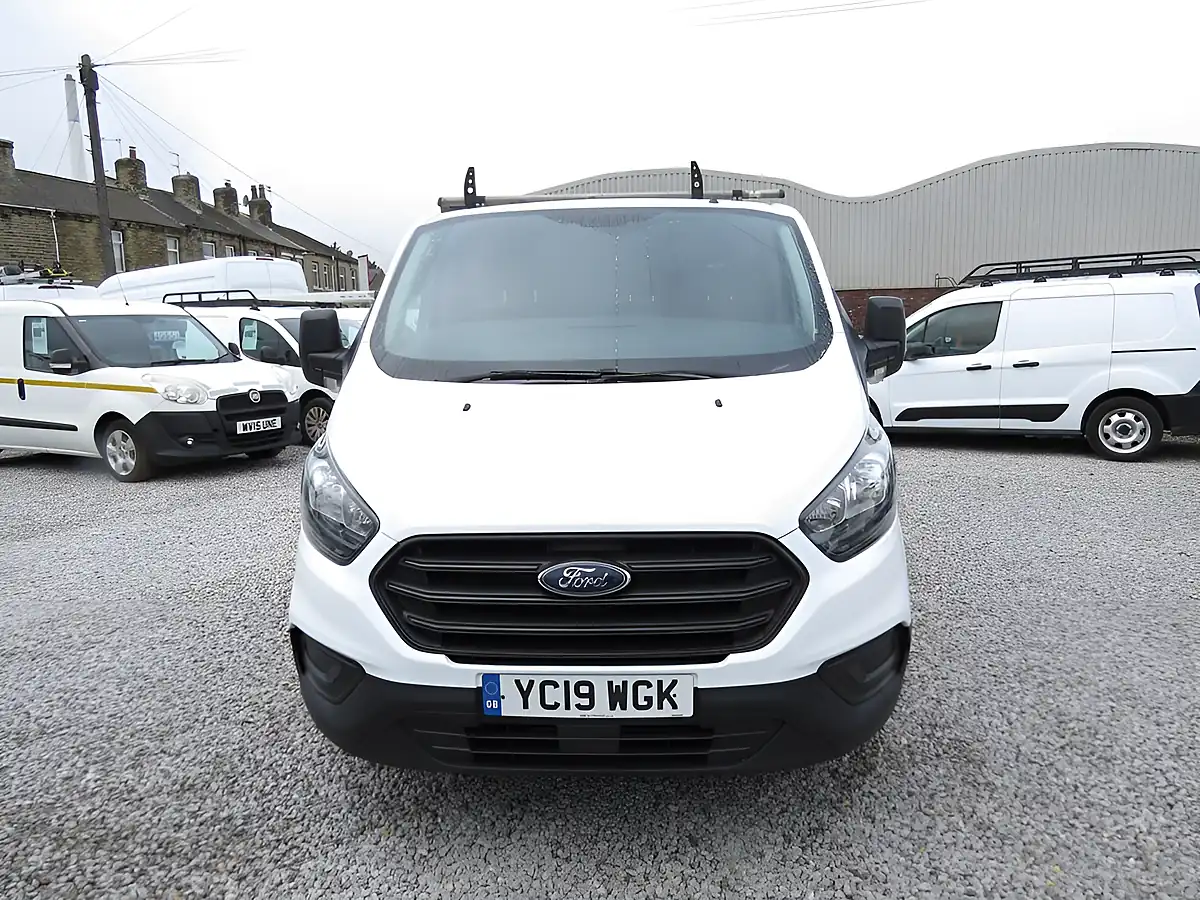 Used 2019 Ford Transit Custom 300 L2 H1 White - Interior and Exterior details 7