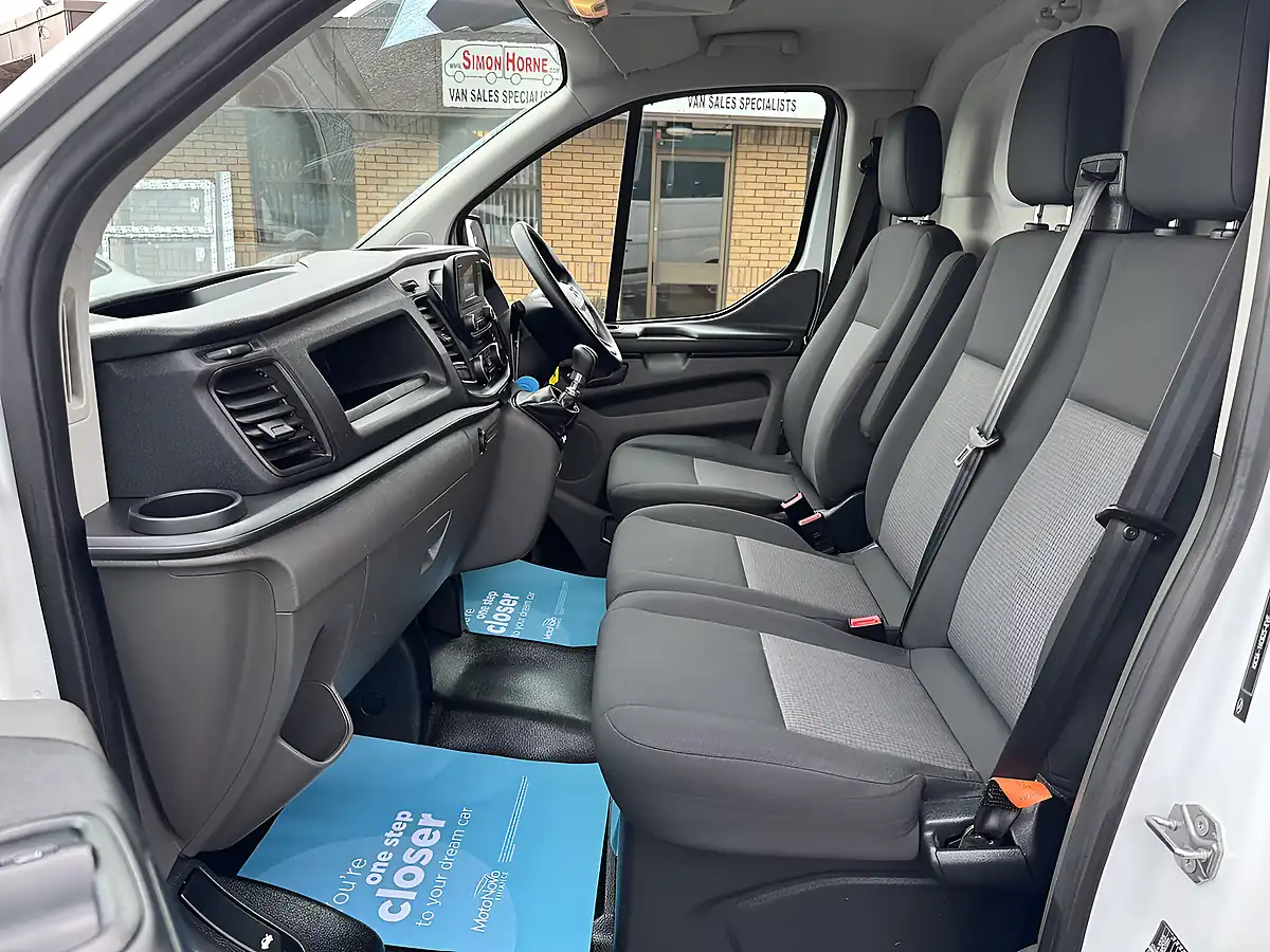 Used 2019 Ford Transit Custom 300 Leader L1H1 P/V - Interior and Exterior details 12