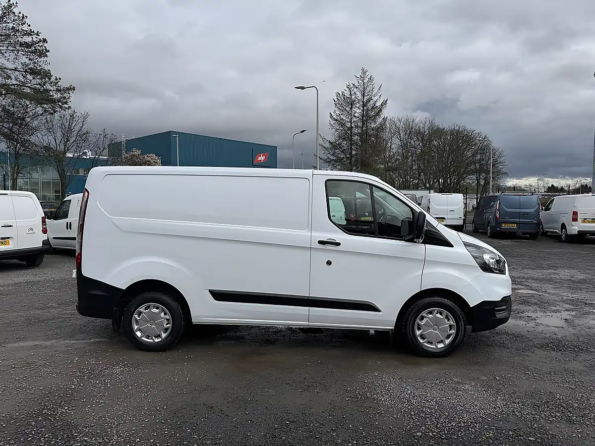 Used 2019 Ford Transit Custom 300 Leader L1H1 P/V - Interior and Exterior details 5