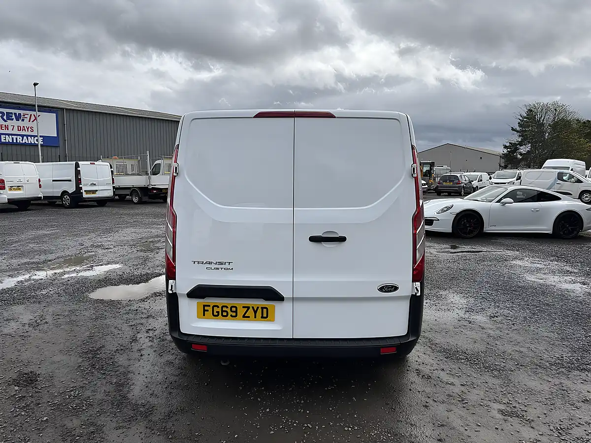 Used 2019 Ford Transit Custom 300 Leader L1H1 P/V - Interior and Exterior details 7