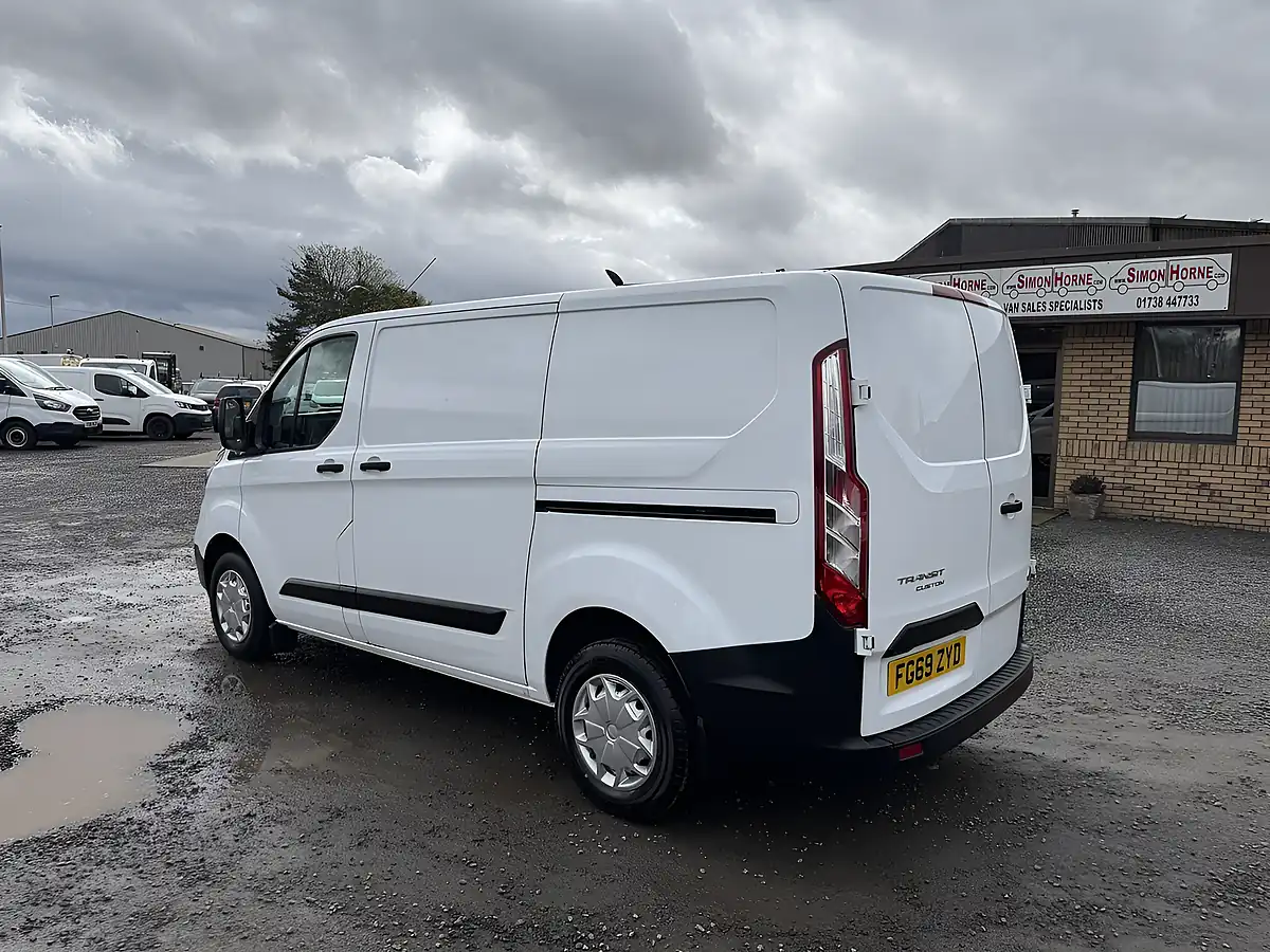 Used 2019 Ford Transit Custom 300 Leader L1H1 P/V - Interior and Exterior details 8