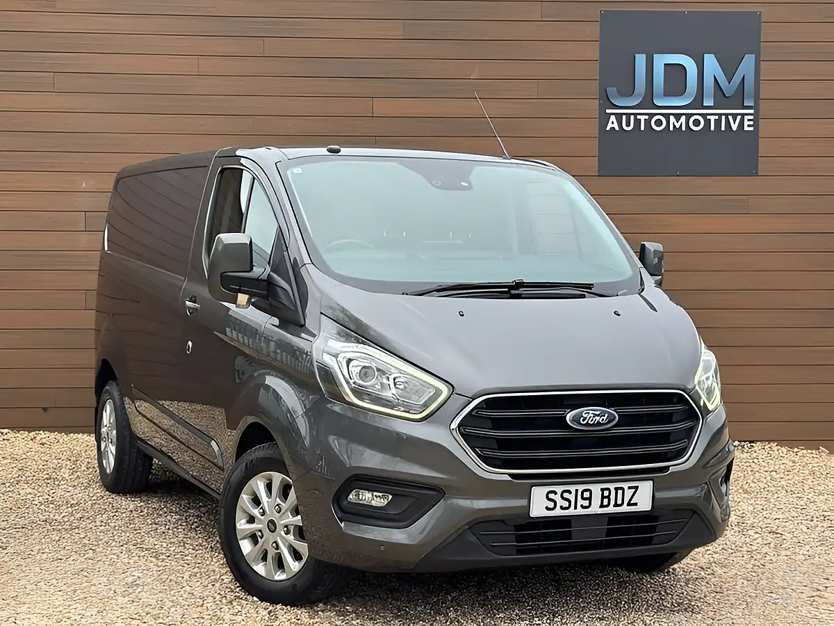 Used 2019 Ford Transit Custom 300 Limited Grey - Front View