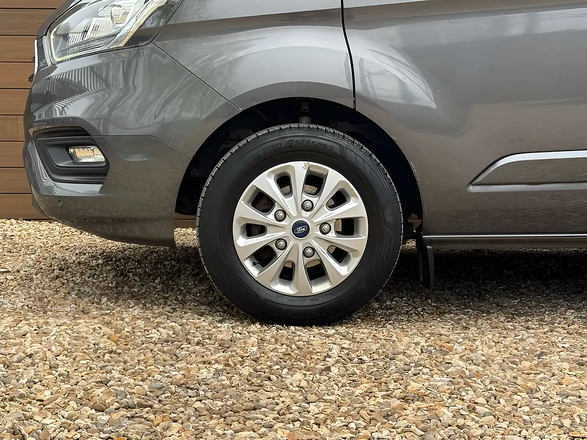 Used 2019 Ford Transit Custom 300 Limited Grey - Interior and Exterior details 10