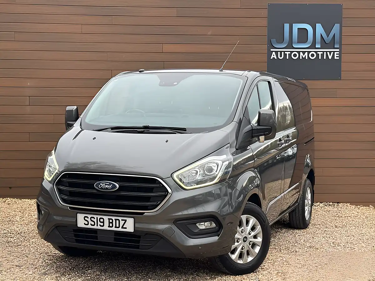 Used 2019 Ford Transit Custom 300 Limited Grey - Interior and Exterior details 8