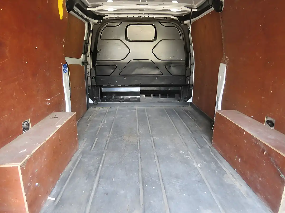 Used 2019 Ford Transit Custom 300 Limited White - Interior and Exterior details 2