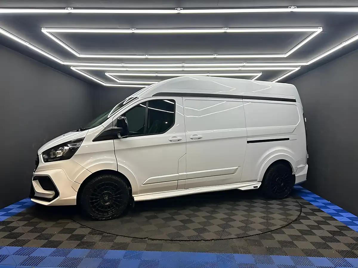 Used 2019 Ford Transit Custom 300 Panel Van L2 H2 White - Interior and Exterior details 11