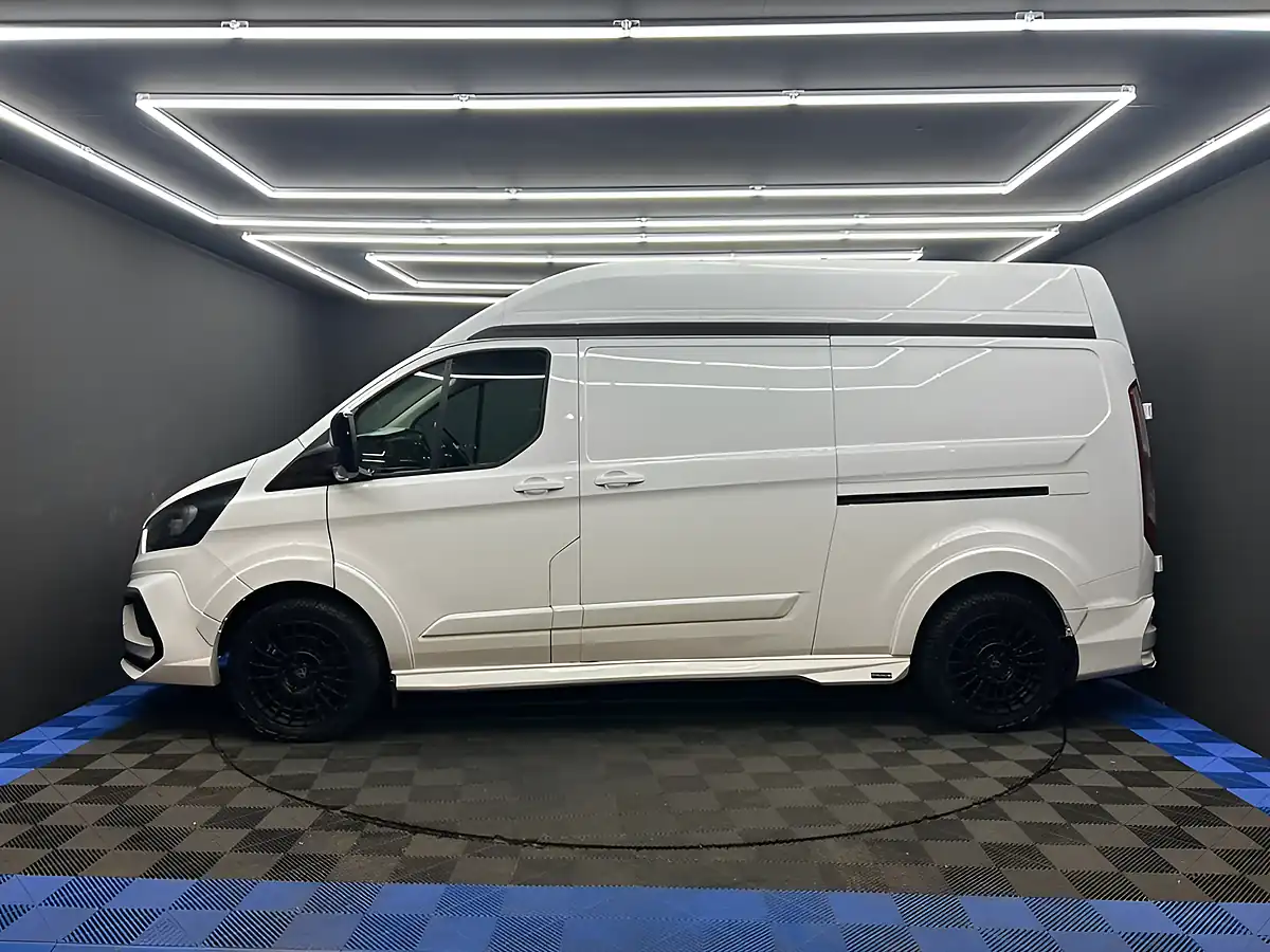 Used 2019 Ford Transit Custom 300 Panel Van L2 H2 White - Interior and Exterior details 13