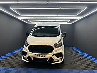 Used 2019 Ford Transit Custom 300 Panel Van L2 H2 White - Interior and Exterior details 7