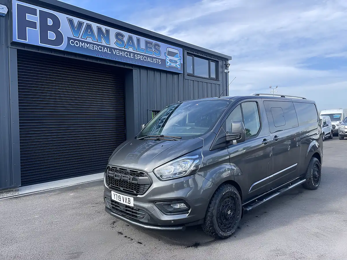 Used 2019 Ford Transit Custom 6 SEAT Crew Lwb Grey - Front View