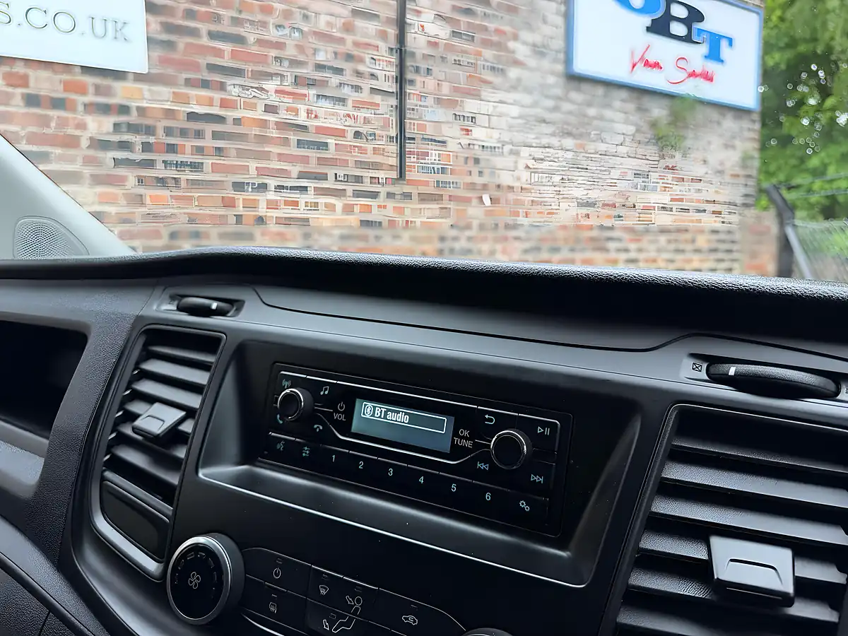 Used 2019 Ford Transit Custom Base White - Interior and Exterior details 14
