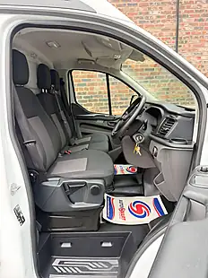 Used 2019 Ford Transit Custom Base White - Interior and Exterior details 7