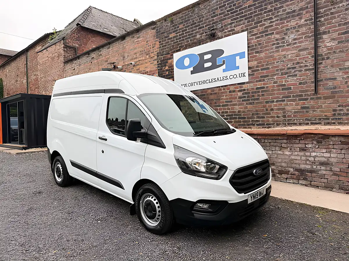 Used 2019 Ford Transit Custom Base White - Interior and Exterior details 7