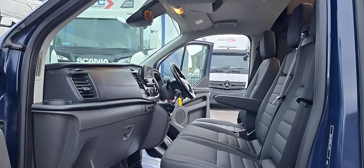 Used 2019 Ford Transit Custom Campervan Blue - Interior and Exterior details 15