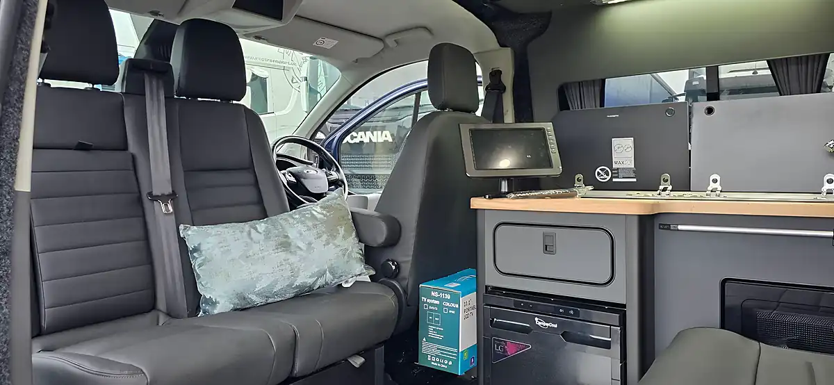 Used 2019 Ford Transit Custom Campervan Blue - Interior and Exterior details 7