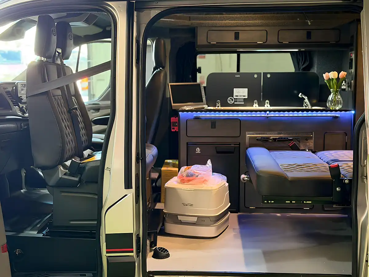 Used 2019 Ford Transit Custom Campervan Silver - Interior and Exterior details 17