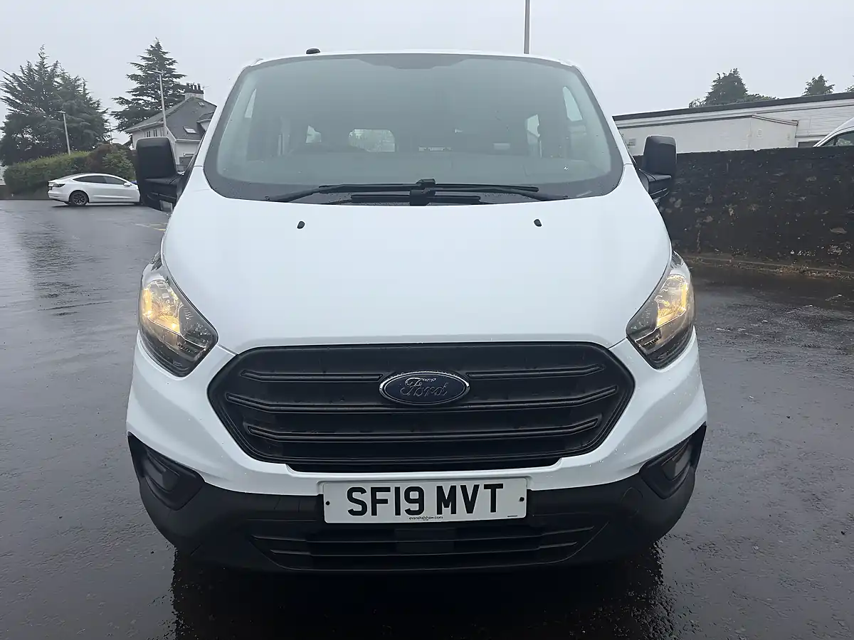 Used 2019 Ford Transit Custom Combi Van White - Interior and Exterior details 2