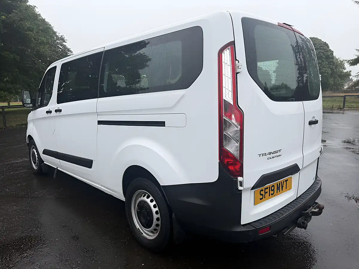 Used 2019 Ford Transit Custom Combi Van White - Interior and Exterior details 5