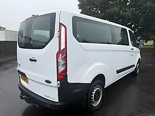 Used 2019 Ford Transit Custom Combi Van White - Interior and Exterior details 6