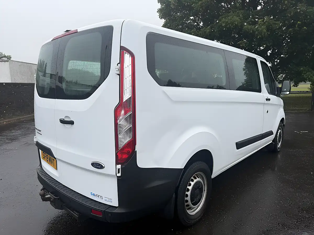 Used 2019 Ford Transit Custom Combi Van White - Interior and Exterior details 6