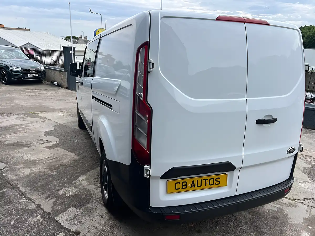 Used 2019 Ford Transit Custom Crew Van Double Cab White - Interior and Exterior details 6