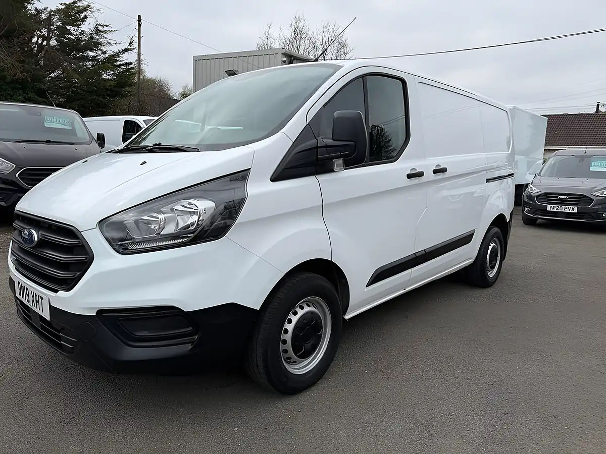 Used 2019 Ford Transit Custom L1 H1 Swb White - Interior and Exterior details 13