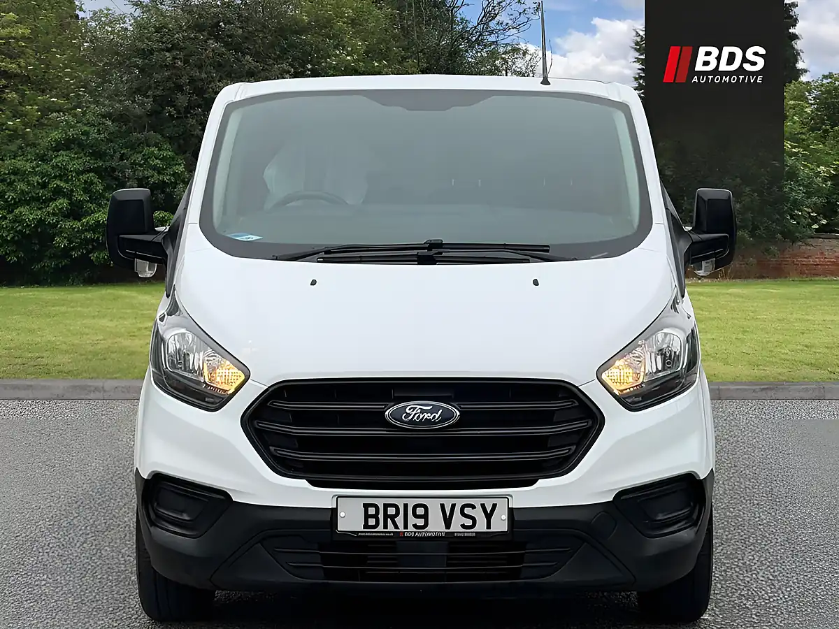 Used 2019 Ford Transit Custom L1 H1 White - Interior and Exterior details 3