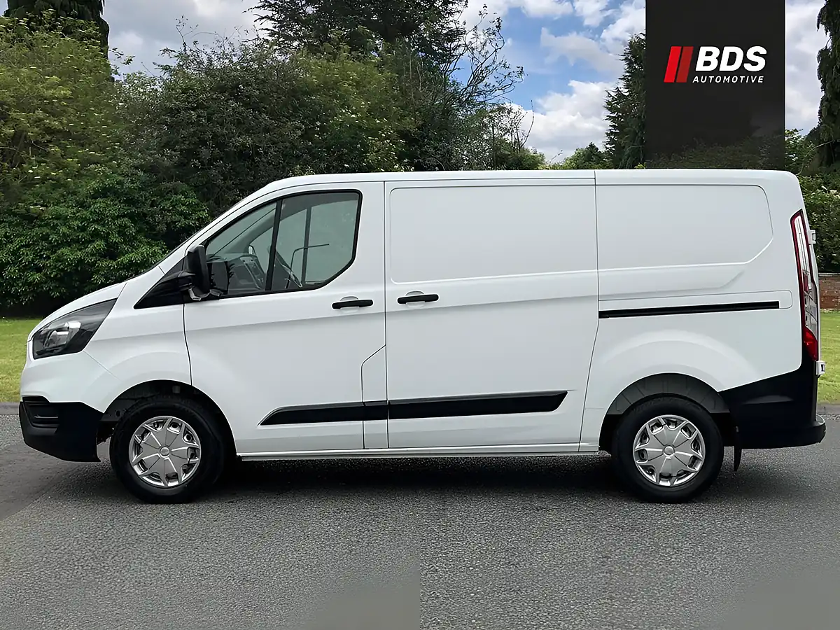 Used 2019 Ford Transit Custom L1 H1 White - Interior and Exterior details 5