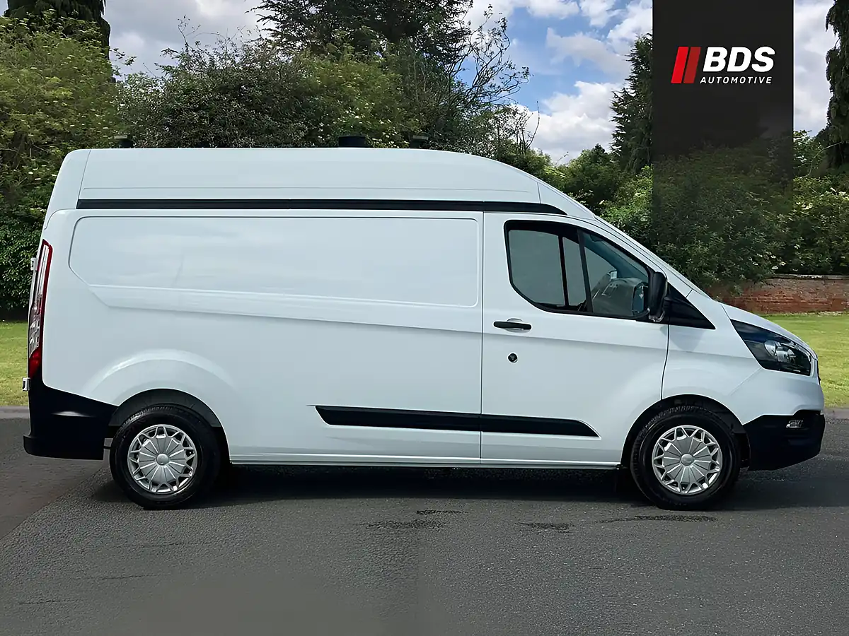 Used 2019 Ford Transit Custom L2 H2 White - Interior and Exterior details 14