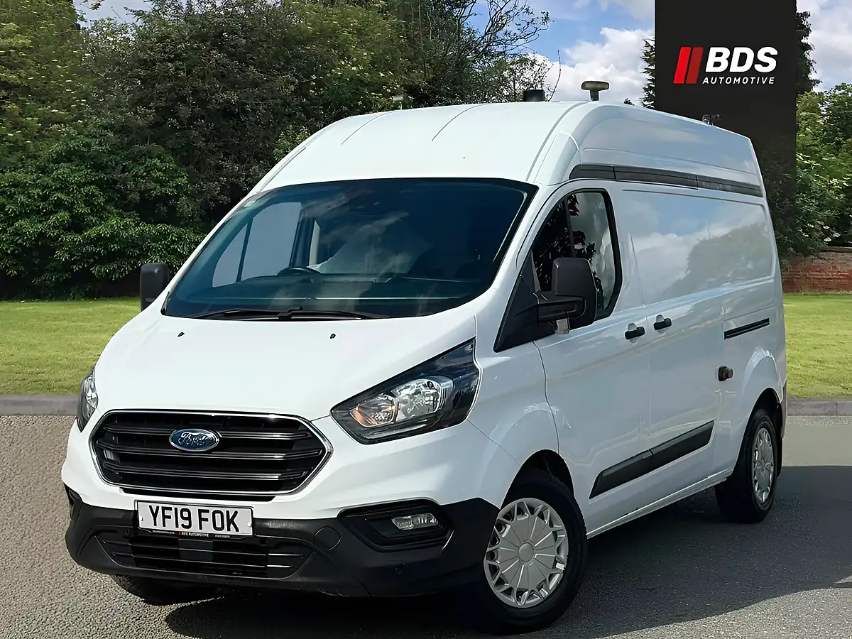 Used 2019 Ford Transit Custom L2 H2 White - Interior and Exterior details 3