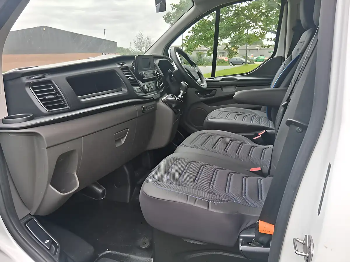 Used 2019 Ford Transit Custom Leader White - Interior and Exterior details 12
